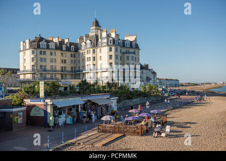 L'hôtel Queens en front de mer à Eastbourne, East Sussex, England, UK Banque D'Images