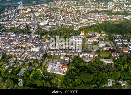 Altstadtberg Arnsberg, Neumarkt, monastère Wedinghausen, Arnsberg, Sauerland, Rhénanie du Nord-Westphalie, Allemagne Banque D'Images