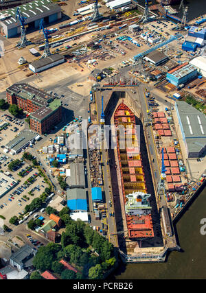 Cales sèches du chantier naval Blohm  + Voss de Hambourg, port de Hambourg, de l'Elbe, Hambourg, ville libre et hanséatique de Hambourg, Hambourg, Allemagne Banque D'Images