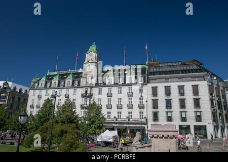 Oslo, Norvège, le 21 juillet 2018 : vue sur le Grand Hôtel à Oslo. Banque D'Images