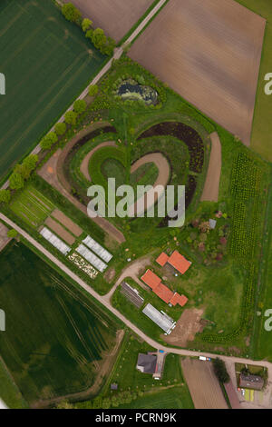 Vue aérienne, le coeur au printemps, pépinière à Markfelder Waltrop, Weg, Ruhr, Nordrhein-Westfalen, Germany, Europe Banque D'Images