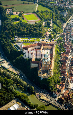 Vue aérienne, monastère bénédictin, UNESCO World Heritage Site, baroque autrichien, abbaye, Abbaye de Melk Wachau, Großpriel, Basse Autriche, Autriche Banque D'Images
