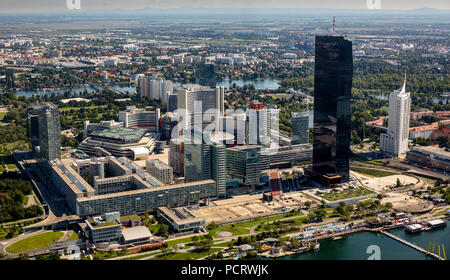 Vue aérienne, Tech Gate Vienne, Business and Technology GmbH, gratte-ciel près du Danube, de l'Austria Center Vienna, Vienne, Vienne, Autriche Banque D'Images