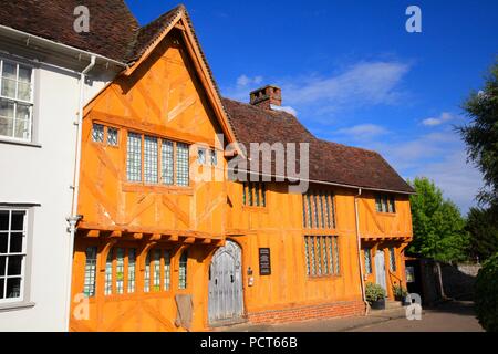 Petit hall House and Garden Market Place Lavenham Suffolk UK 2018 Banque D'Images