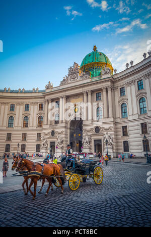 Europa, Wien, Österreich, Innere Stadt, Innenstadt, Platz, Michaeler, Michaeler Platz, Hofburg, Vienne, Autriche, de l'architecture, des capitaux Banque D'Images