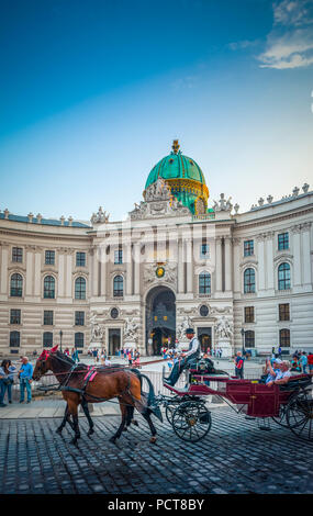 Europa, Wien, Österreich, Innere Stadt, Innenstadt, Platz, Michaeler, Michaeler Platz, Hofburg, Vienne, Autriche, de l'architecture, des capitaux Banque D'Images