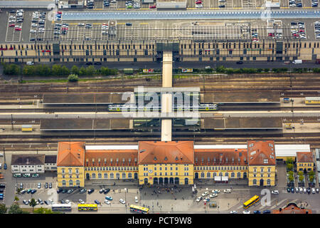 Photo aérienne, la gare principale de Regensburg, Central Station, Ratisbonne, ville indépendante dans l'Est de la Bavière, Bavière, Allemagne Banque D'Images