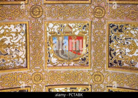 Hall avec plafond à caissons et le pavillon du Portugal, Tomar forteresse, château des Templiers, Templiers, patrimoine de l'UNESCO, Tomar, district de Santarém, Portugal, Europe, Convento da Ordem de Christo Banque D'Images