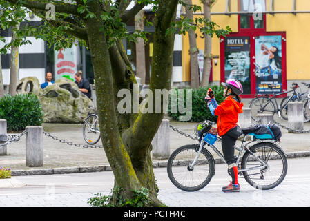 En face du centre commercial le Rheincenter à Weil am Rhein, Baden du Sud, Bade-Wurtemberg, Allemagne Banque D'Images