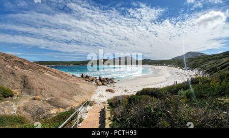 L'Australie, Esperance, Cape Le Grand National Park, plage de sable blanc, mer bleu turquoise Banque D'Images
