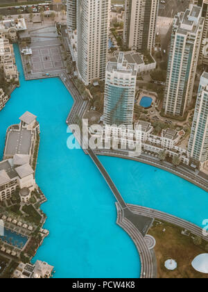 Lac artificiel à Dubaï depuis le haut, aux Émirats arabes unis. Banque D'Images