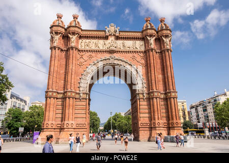 De briques rouges de l'Arc de Triomphe, Arc de Triomphe, à Barcelone, Espagne Banque D'Images