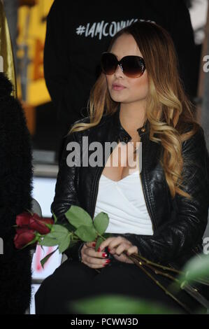 NEW YORK, NY - 31 mars : la télé-réalité Star Tila Tequila assiste à l'AOL CONNECTÉ célèbre la mort de FAKE Reality TV à Times Square le 31 mars 2015 dans la ville de New York. People : Tila Tequila Banque D'Images