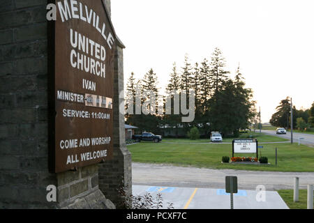 L'Ontario, Canada. 4 août 2018. Personne ne peut vous dire quand la dernière fois dimanche service a été annulé à Melville United Church de Lobo. En raison de l'épreuve cycliste à jeux d'été de l'Ontario 2018 la messe a été annulé le dimanche 5 août 2018, la ligne d'arrivée est juste en face de l'église sur Nairn Road. L'église est aussi utilisé comme un emplacement pour nourrir les athlètes et les bénévoles des jeux. "L'assemblée a voté à l'unanimité de fermer l'église pour la journée. C'est ce qu'a décidé d'appuyer les Jeux d'été de l'Ontario, nos jeunes athlètes, et parce que nous avons vu cela comme une occasion pour la sensibilisation communautaire, O Banque D'Images