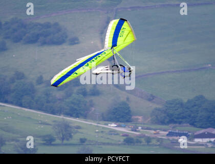 Parapente et deltaplane sur Mam Tor Banque D'Images