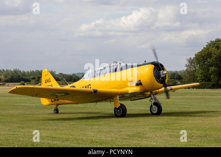 Vue frontale d'un nord-américain historique T-6 Texan avion Harvard Banque D'Images