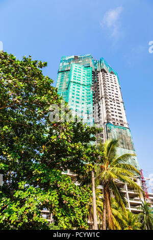 Les quasi-nouveau site de construction d'appartements dans le quartier de l'île des esclaves de Colombo, capitale de Sri Lanka Banque D'Images