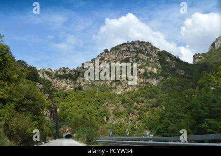 Paysages autour de Bachkovo Monastery "Assomption de la Sainte Vierge" Banque D'Images