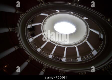 L'escalier au Château de Culzean conçu par Robert Adam (Château de Culzean escalier) Banque D'Images