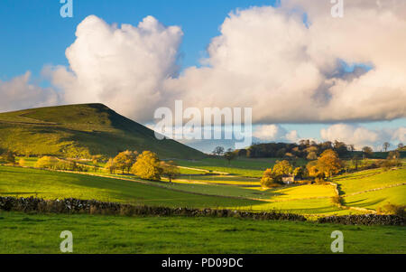 Vue sur le Pic Blanc à près de Alstonefield Ashbourne. Banque D'Images