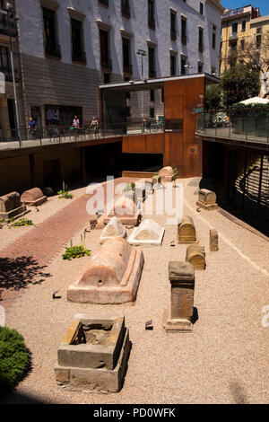 MUHBA Via Romana Sepulcral cimetière Romain ancien. La Plaça Vila de Madrid, Barcelone, Espagne Banque D'Images