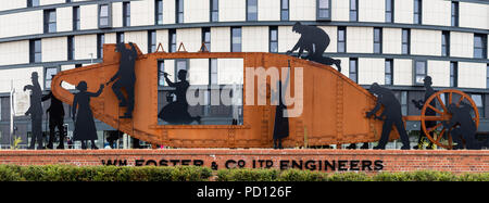 Lincoln, Royaume-Uni - 07/21/2018 : le réservoir de Lincoln Memorial, pour commémorer les ingénieurs de William Foster & Co. qui a joué un grand rôle dans l'inv Banque D'Images