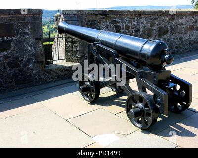 Cannon situé dans le château de Stirling, Écosse. Banque D'Images