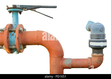 Raccords de tuyaux en acier et d'un isolat de l'eau d'irrigation sur fond blanc. Banque D'Images