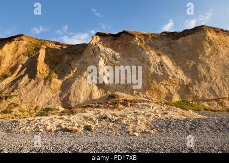 Falaises de Sheringham montrant l'érosion côtière à Norfolk England UK Banque D'Images