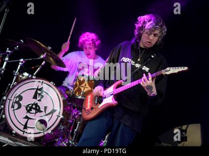 Garçon de rat, la Jordanie Cardy joue sur la scène au Bestival, Dorset, UK Crédit : Finnbarr Webster/Alamy Live News Banque D'Images