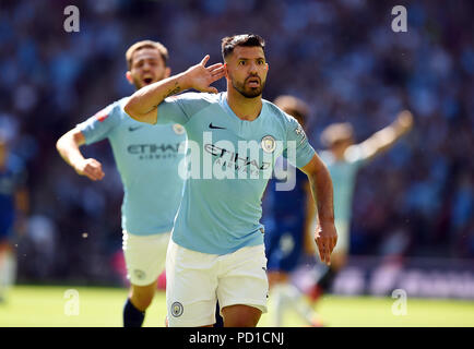 Londres, Royaume-Uni. Le 05 août, 2018. Sergio Aguero de Manchester City fête marquant le premier but du match CHELSEA V MANCHESTER CITY CHELSEA V MANCHESTER CITY, FA COMMUNITY SHIELD 05 août 2018 GBC10010 LE BOUCLIER DE LA COMMUNAUTÉ FA 05/08/18 Rédaction STRICTEMENT UNIQUEMENT. Si le joueur/joueurs représentés dans cette image est/sont de jouer pour un club anglais ou l'équipe d'Angleterre. Puis cette image ne peut être utilisé qu'à des fins rédactionnelles. Pas d'utilisation commerciale. Les usages suivants sont également restreintes MÊME SI DANS UN CONTEXTE ÉDITORIAL : utilisez conjointement avec, ou partie de, toute au Banque D'Images