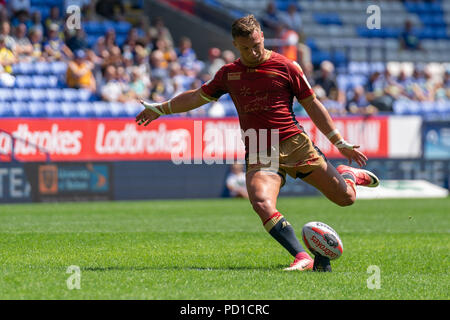 Les Dragons Catalans Josh Drinkwater marque un coup de pied de pénalité Bolton, Royaume-Uni. 5 août 2018. Demi-finale de la Coupe du Défi de Ladbrokes, St Helens v des Dragons Catalans Crédit : News Images /Alamy Live News Banque D'Images