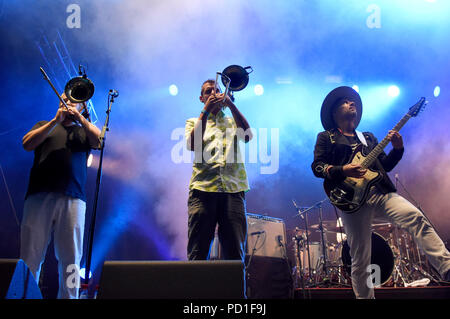 Hanovre, Allemagne. 06Th Aug 2018. Shantel & Bucovina Club Orkestar en direct à la partie sur le Ihmeufer. Hanovre, 03.08.2018 | Conditions de crédit dans le monde entier : dpa/Alamy Live News Banque D'Images