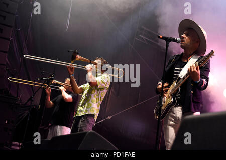 Hanovre, Allemagne. 06Th Aug 2018. Shantel & Bucovina Club Orkestar en direct à la partie sur le Ihmeufer. Hanovre, 03.08.2018 | Conditions de crédit dans le monde entier : dpa/Alamy Live News Banque D'Images