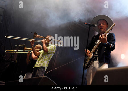 Hanovre, Allemagne. 06Th Aug 2018. Shantel & Bucovina Club Orkestar en direct à la partie sur le Ihmeufer. Hanovre, 03.08.2018 | Conditions de crédit dans le monde entier : dpa/Alamy Live News Banque D'Images