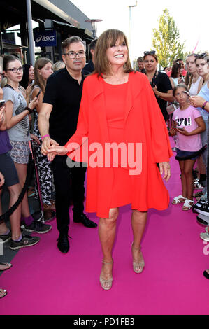 Soltau, Deutschland. 06Th Aug 2018. Linda Gray au Late Night Shopping dans le Designer Outlet Soltau. Soltau, 03.08.2018 | Conditions de crédit dans le monde entier : dpa/Alamy Live News Banque D'Images