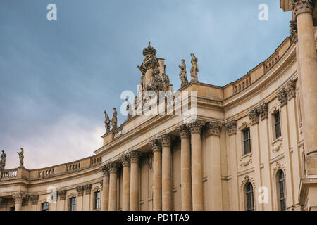 L'Université Humboldt dans le contexte d'un coucher de soleil dans la soirée.. Berlin, Allemagne. Banque D'Images