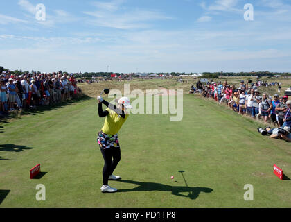 La Thaïlande est Pornanong Phatlum joue le 4e trou pendant quatre jours de la Ricoh Women's British Open au Royal Lytham & St Annes Golf Club. Banque D'Images