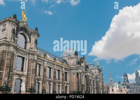 Albertinum Palace ou une galerie de nouveaux maîtres ou une galerie d'art à Dresde en Allemagne. Le bâtiment a été construit au 16ème siècle. Banque D'Images