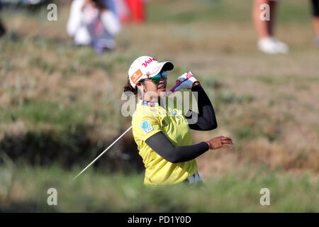 La Thaïlande est Pornanong Phatlum en difficulté joue son 2ème tir sur 17 pendant quatre jours de la Ricoh Women's British Open au Royal Lytham & St Annes Golf Club. Banque D'Images