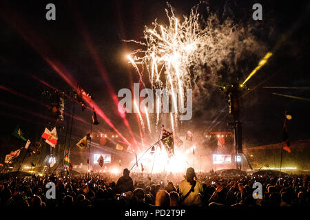 Le Danemark, Roskilde - Juillet 5, 2018. Une vue imprenable sur le concert la foule en face de l'une des nombreuses étapes pendant le festival de musique danois Roskilde Festival 2018. (Photo crédit : Gonzales Photo - Flemming Bo Jensen). Banque D'Images