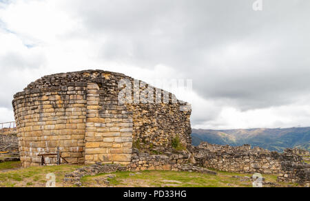 Les ruines de kuelap dans les montagnes andines de la région amazonienne du Pérou Banque D'Images