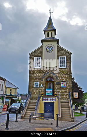 Narberth Ancien hôtel de ville, est maintenant un centre d'art et artisanat florissant au milieu de cette bien-to-do en ville Pays de Galles.Pembrokeshire Banque D'Images