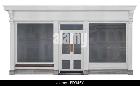 Magasin avec du bois avant peint en blanc isolé sur fond blanc Banque D'Images
