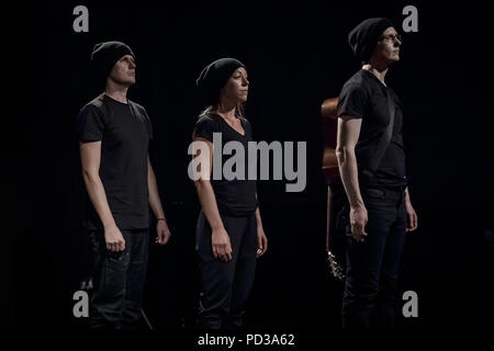 Londres, Royaume-Uni. 5 Août, 2018. "Tout ce qu'il reste' play par Molodyi Teatr. Crédit : Guy Josse/Alamy Live News Banque D'Images