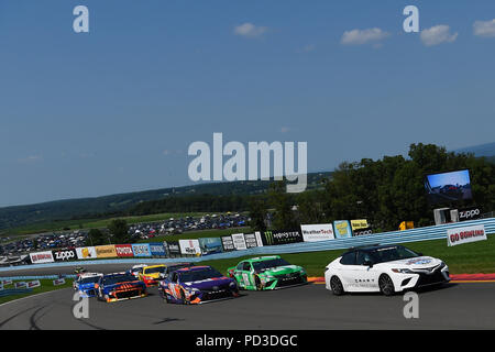 5 août 2018 : le pace car mène le domaine avant le début de la série de la Coupe NASCAR Monster Energy aller au bowling au Glen le dimanche, Août 5, 2018 à Watkins Glen International, à Watkins Glen, New York. Barnes riche/CSM Banque D'Images