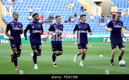 Derby County's Max Lowe (de gauche à droite), Derby County's Jayden Bogle, Derby County's Harry Wilson, Derby County's Mount Mason et Derby County's Alex Pearce pendant le préchauffage, Banque D'Images