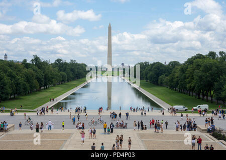 L'affichage classique du Monument de Washington et le National Mall vu depuis les marches du Lincoln Memorial. Banque D'Images