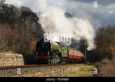 60163 'Tornado' chefs loin de Bewdley at Northwood lane sur 16.3.18 lors de la SVR gala. Banque D'Images