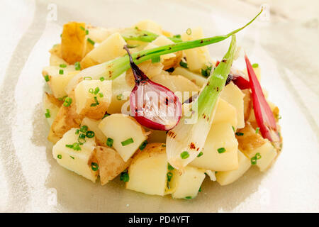 Salade de pommes de terre en bonne santé Banque D'Images